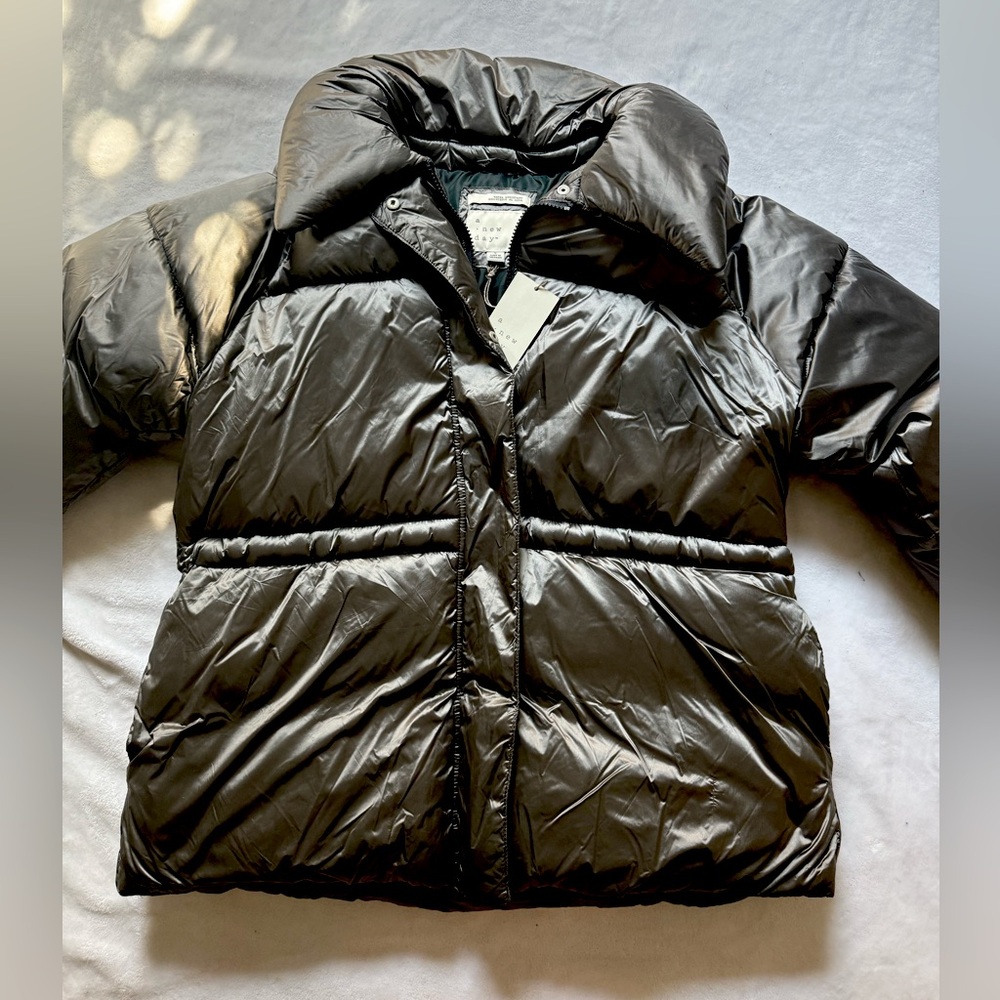 grey puffer jacket